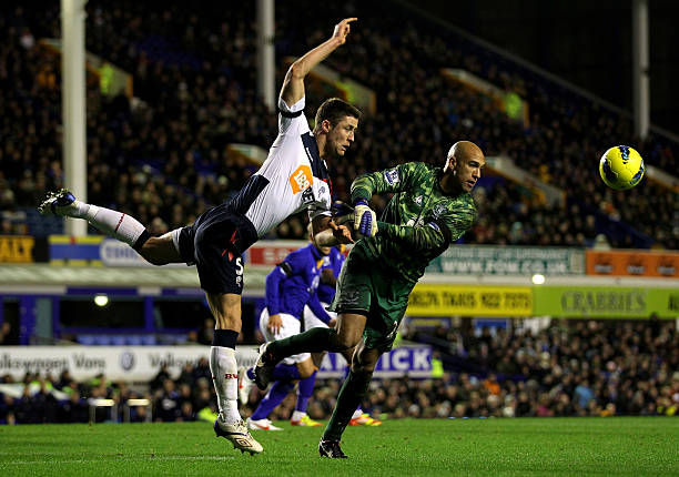 争异常激烈 争异常激烈